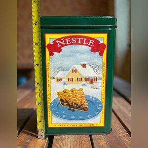 Vintage Nestle Toll House Cookie Tin Limited Edition Green